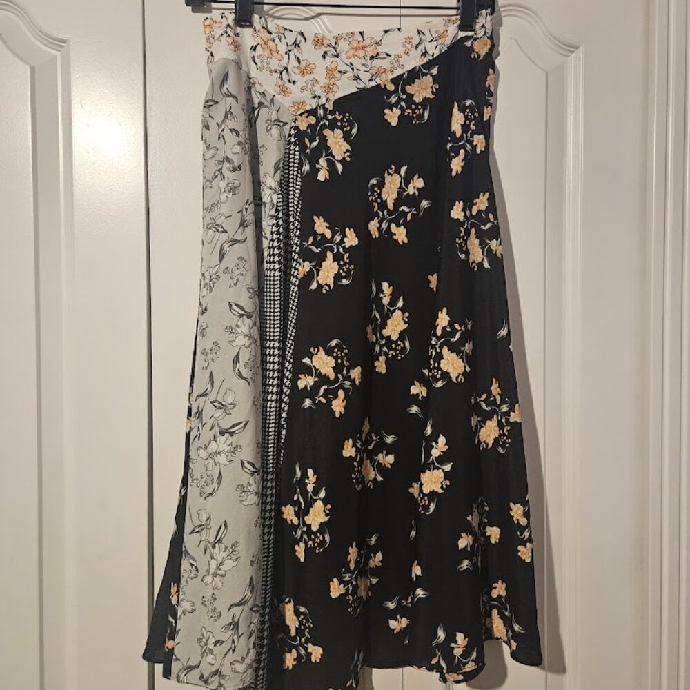 Calvin Klein Pattern Block Floral Skirt